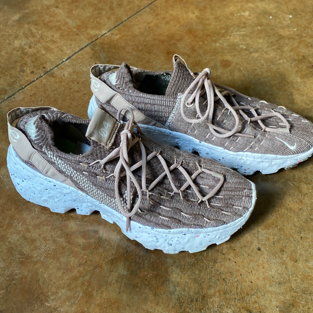 Women’s Space hippie 04 “sand” worn only a few times, in great condition!